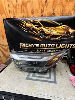 Toyota Rav4 LEFT USED OEM HEADLIGHT (2022-2024)