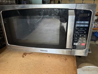 Toshiba 900 W Microwave