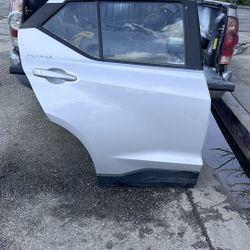 2017-2023 NISSAN KICKS REAR DOOR 