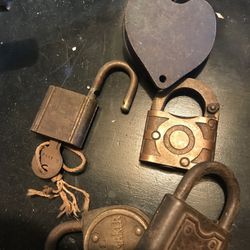 5 Vintage Pad Locks One Taylor USN HAS KEY $30 Cash New Port Richey