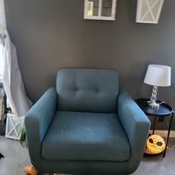 Sofa, chair and ottoman