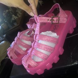 NEW  Size 10 Women Only 1 Left