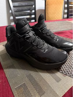 Men new balance shoes size 10.5 no box