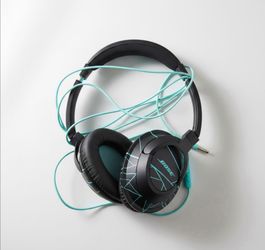 Bose soundtrue over ear wired headphones