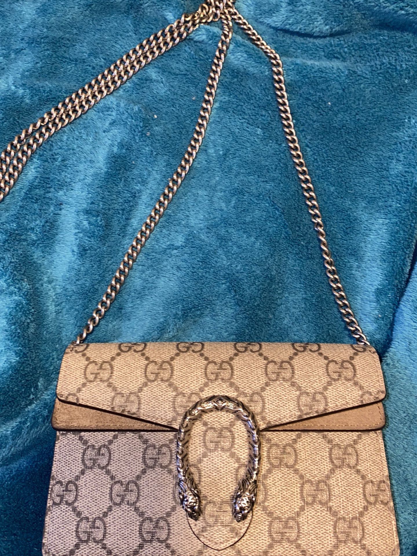 Dionysus Gucci Supreme super mini bag
