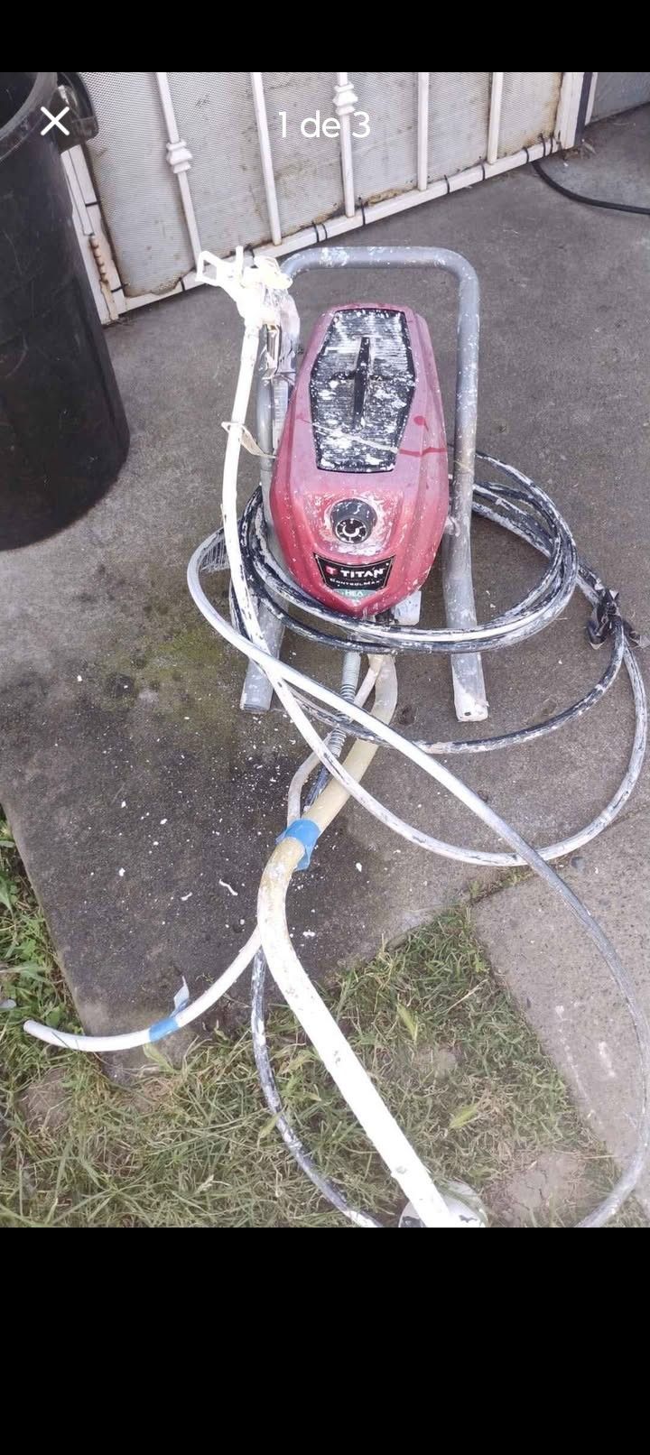 Estoy Vendiendo Este Máquina Para Pintar Las Casas Marka Titan Sirve Muy Bien Por $250