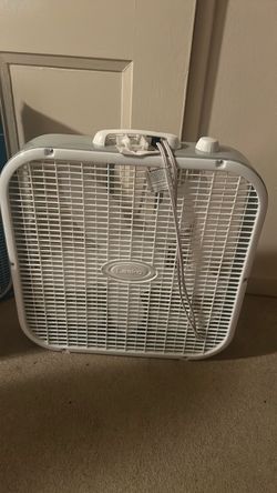 Lasko White Box Fan