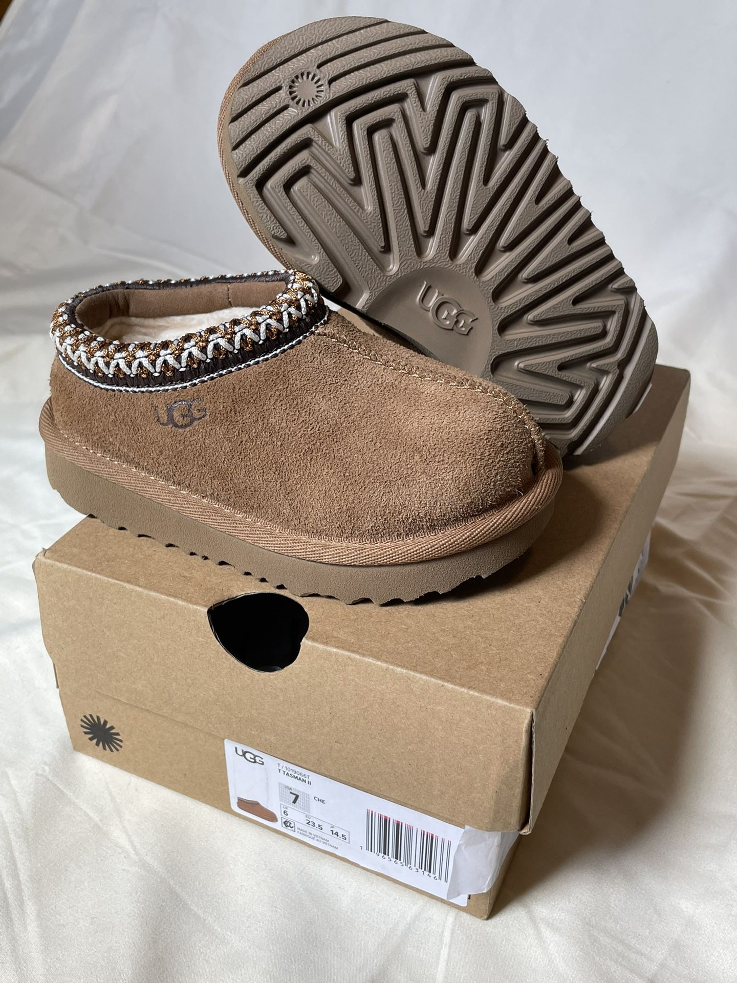 7c Uggs Tasman