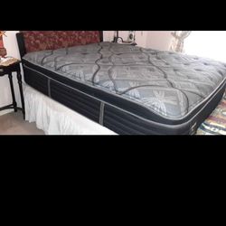 Como nuevo colchon/mattress QUEEN 79936 No box spring