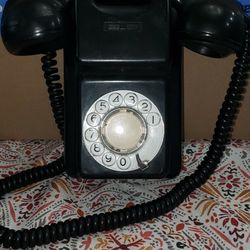 Antique KELLOGG SWITCHBOARD CO Series 1100 Red Bar Rotary Dial Telephone 