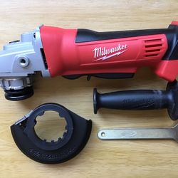 Milwaukee M18 Grinder . Brand NEW . Tool Only .  NUEVO.