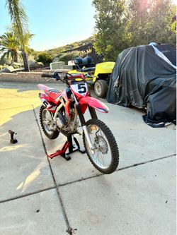2023 Honda 125fb