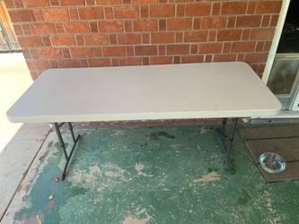 Lifetime 6 foot adjustable height table