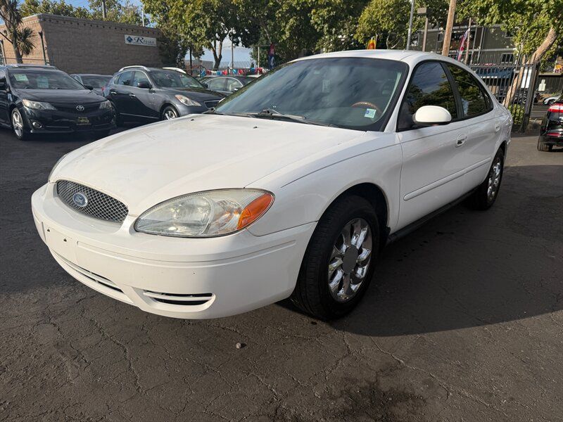 2005 Ford Taurus SEL