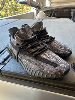 Yeezy sz12