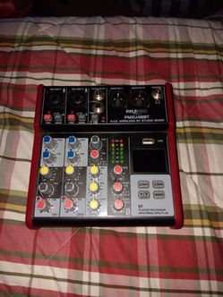 Pyle PMXU48BT 4-channel Bluetooth studio mixer.