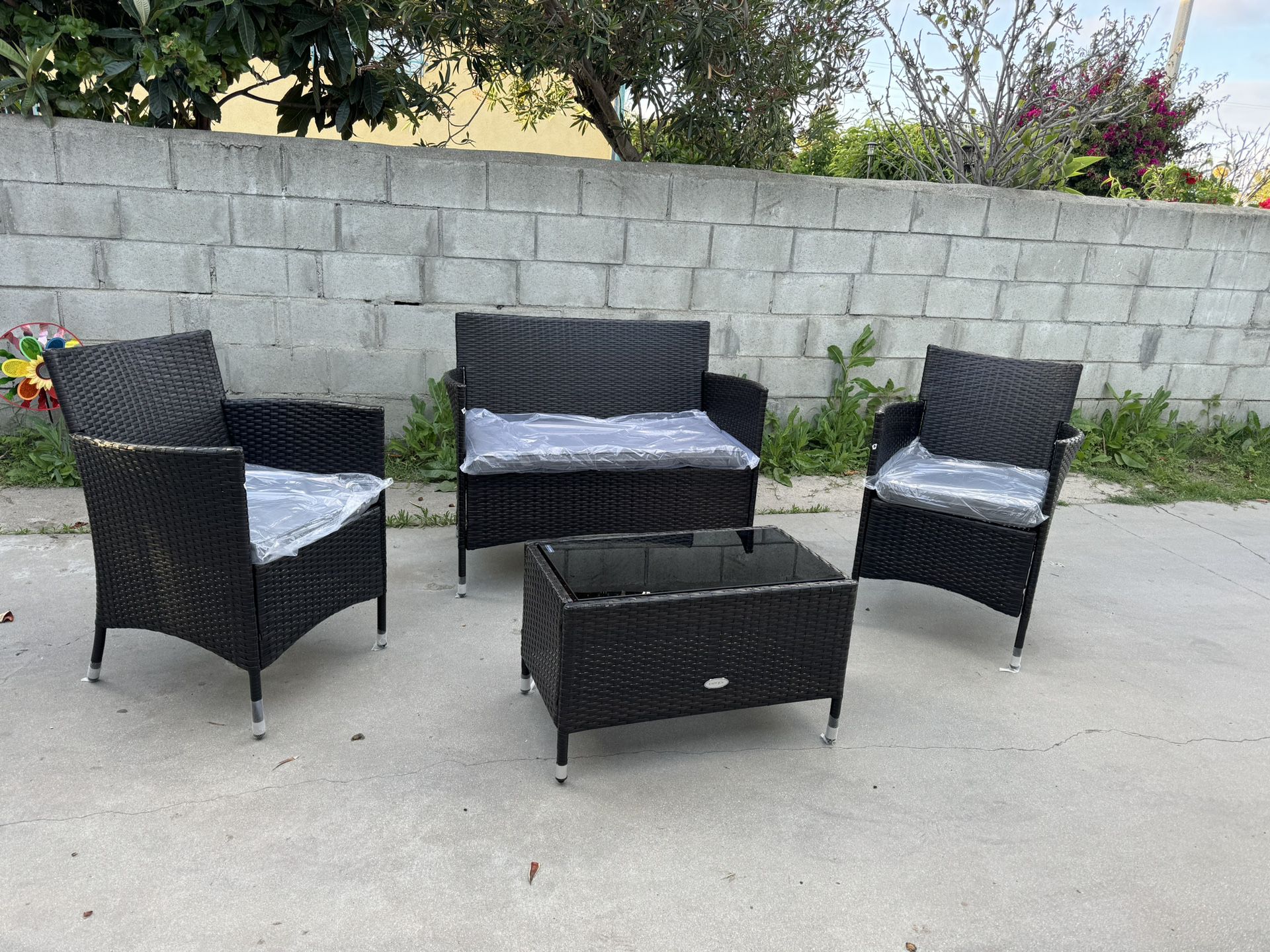 4PCS Rattan Patio Furniture Set Cushioned Sofa Chair Coffee Table Garden Grey