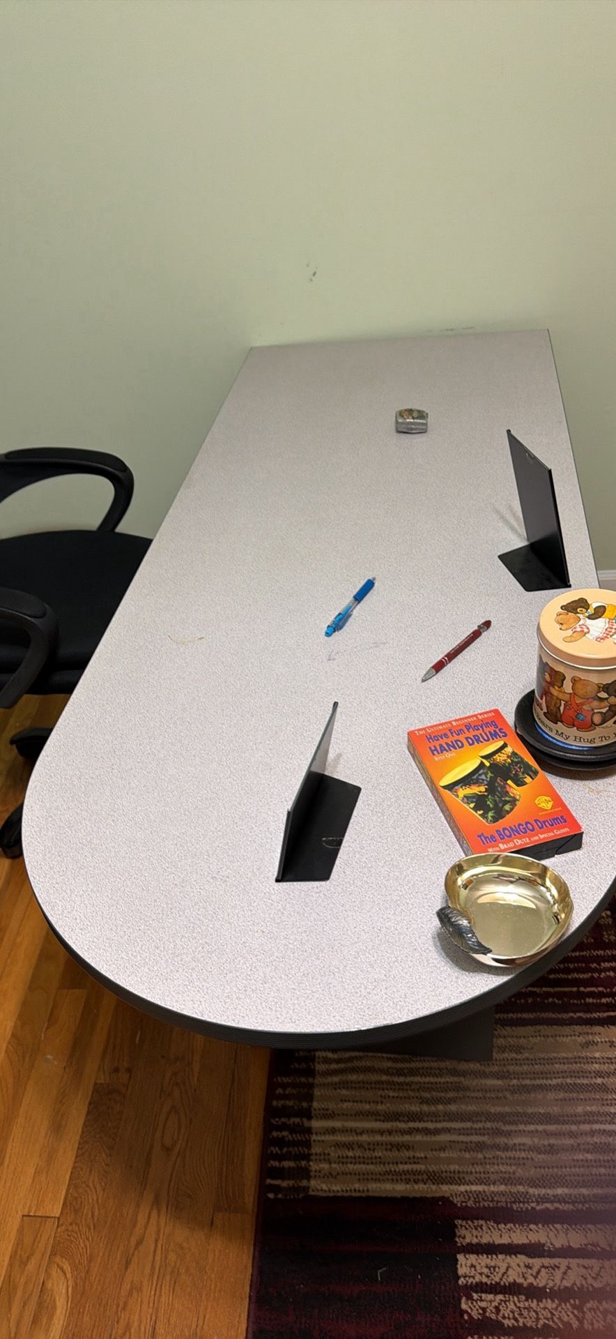 QUICK SALE: Large Desk & Office Chair Set 🚨