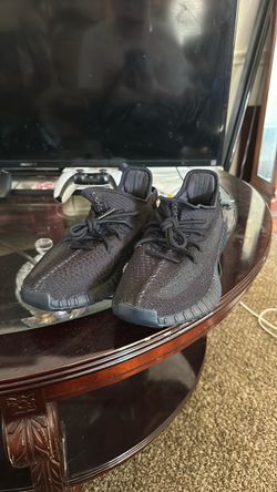 Yeezy Boost 8.5 Black