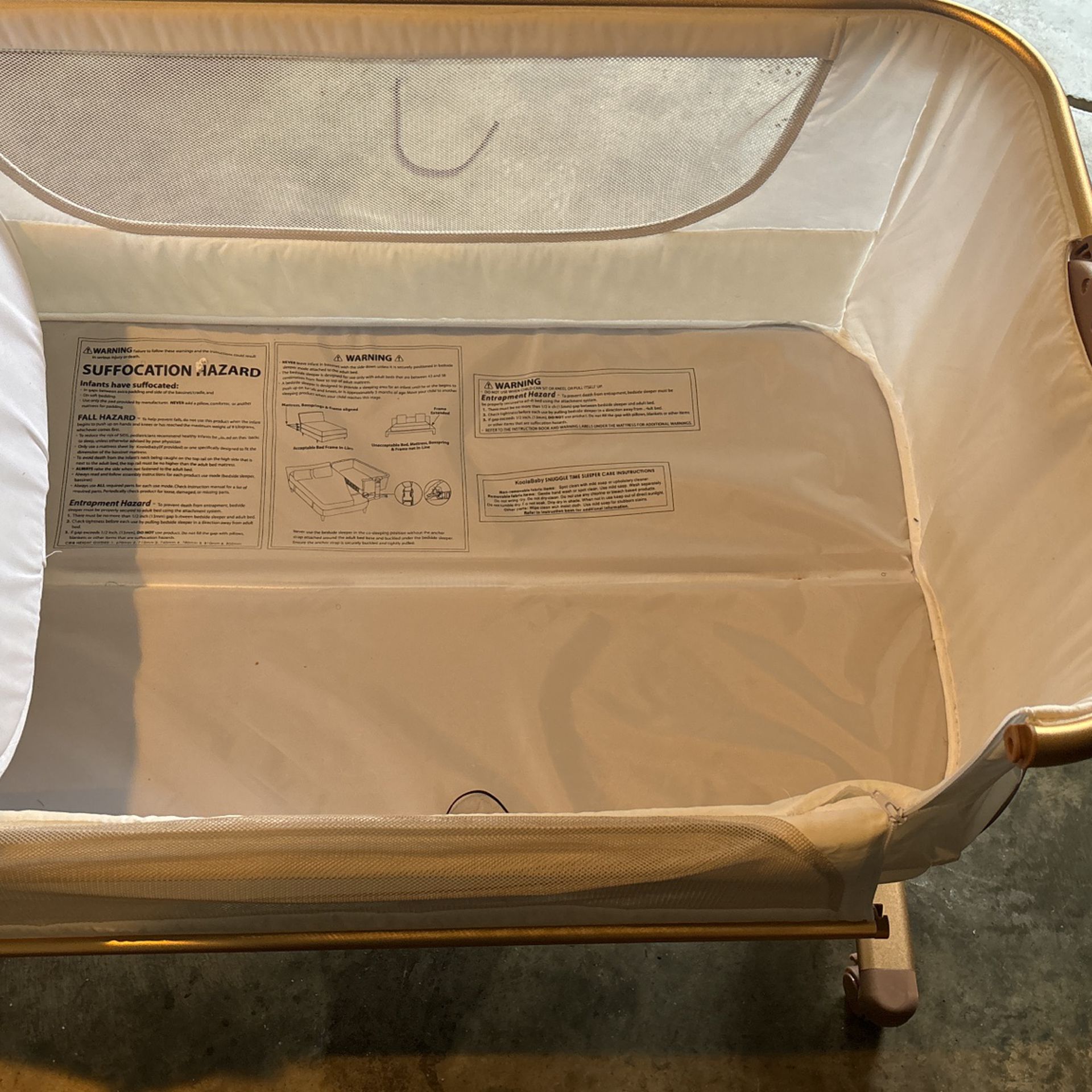 Bassinet With Handles And Wheels
