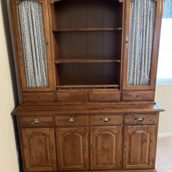 Wooden Ethan Allen China Cabinet