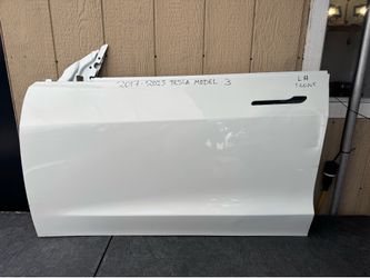 2017 2018 2019 2020 2021 2022 2023 TESLA MODEL 3 LEFT FRONT DOOR OEM USED