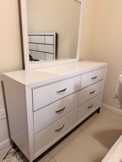 White Dresser with 6 draws and Mirror