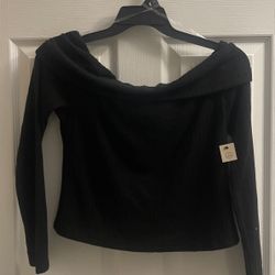 Brand New Black Off The Shoulder Top Size L Juniors 