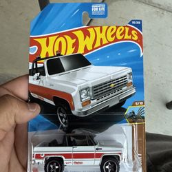 Hot Wheels 2025 Case L '75 Chevy Blazer Custom HW Dirt -m