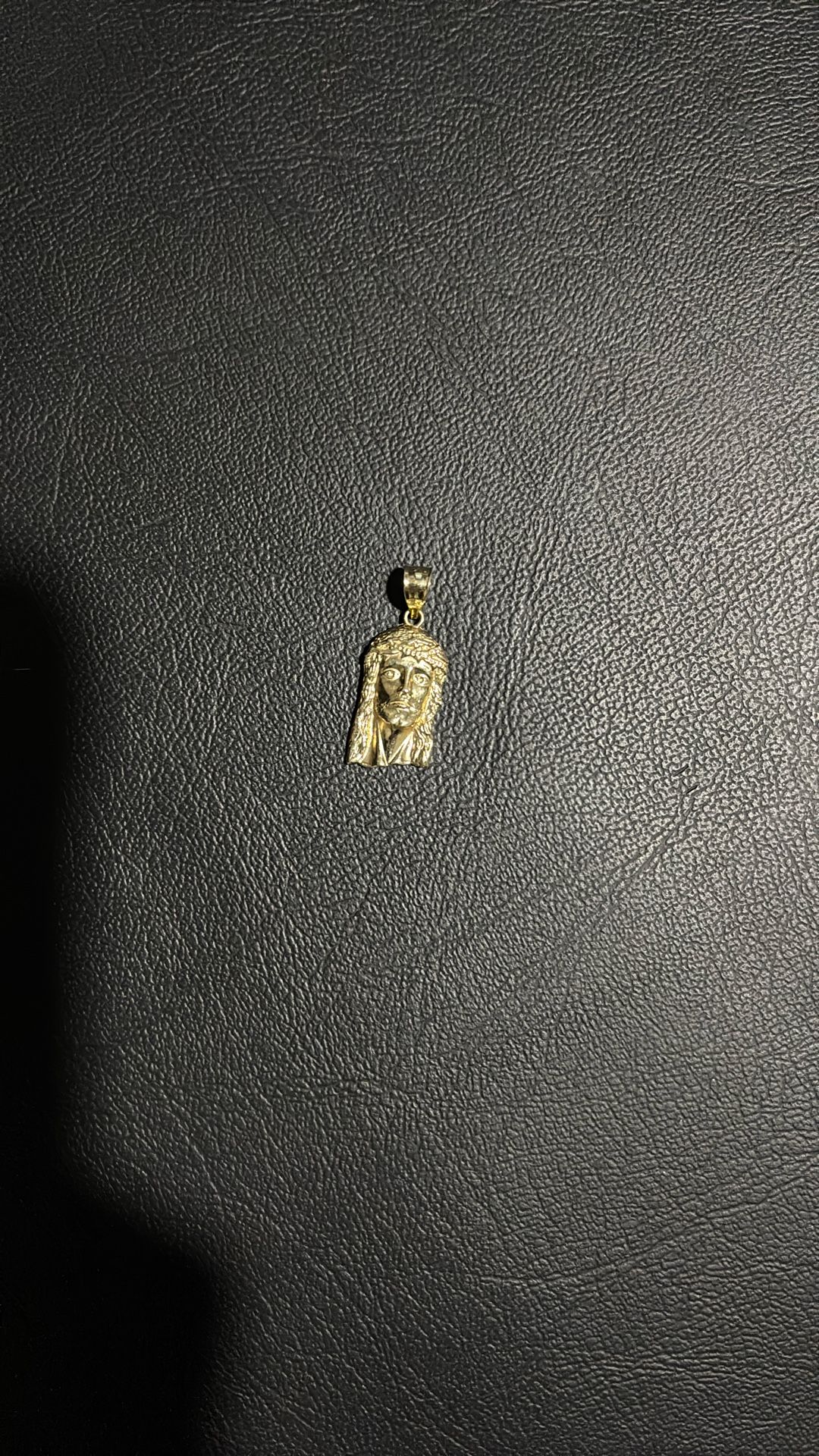 10k Jesus Pendant