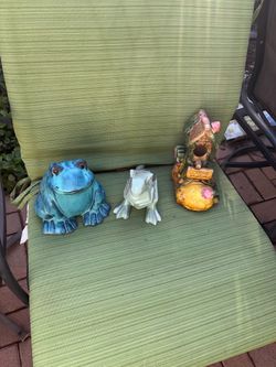 Garden statues