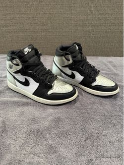 Air Jordan 1 Retro High OG size 11