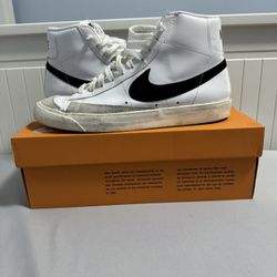 Nike Blazers Size 9.5