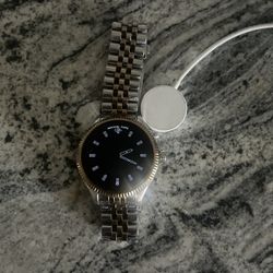 Michael Kors Lexington 2 Smartwatch – Gold-Tone Stainless Steel – Model 0468