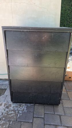Dresser
