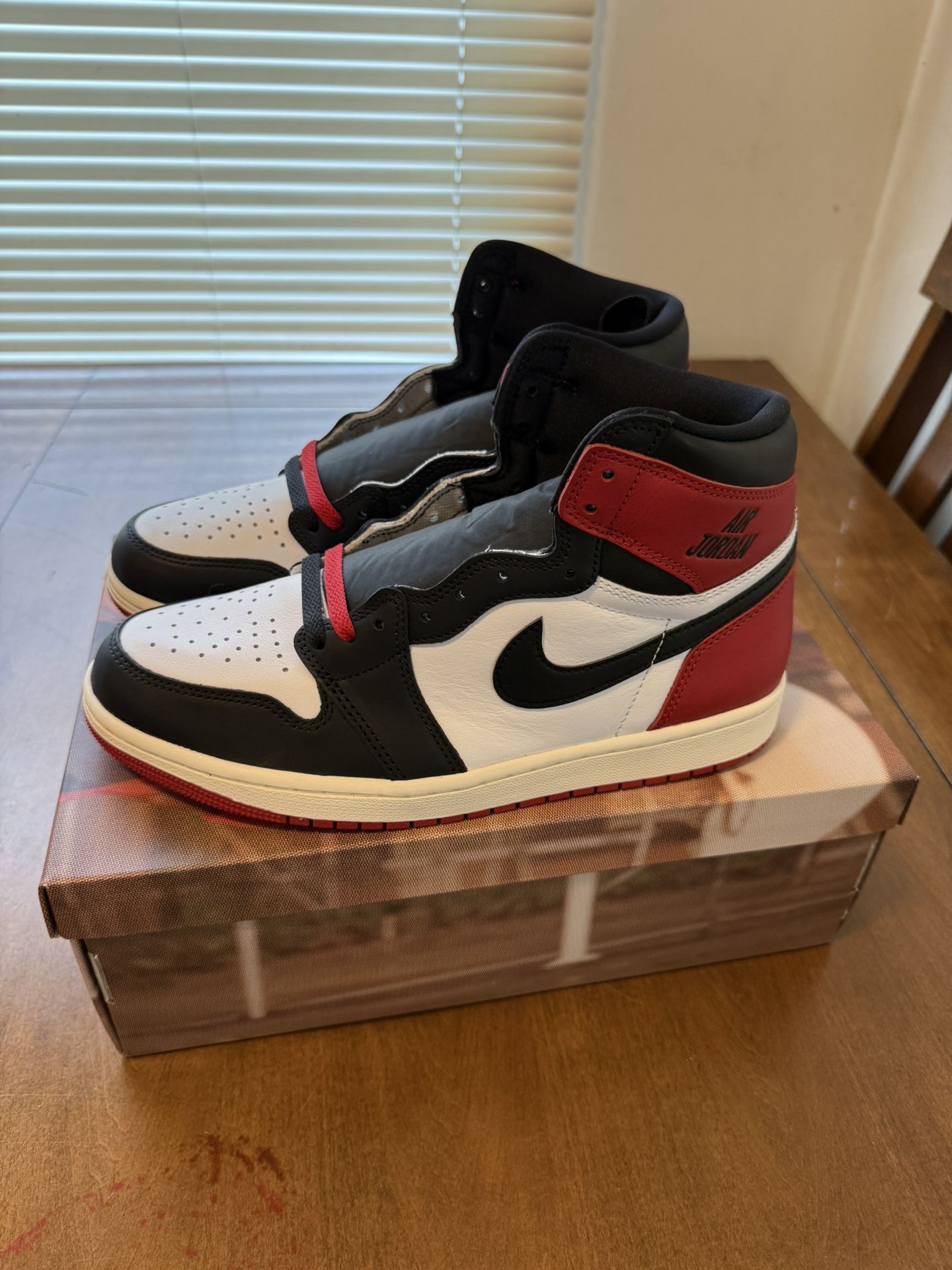 Retro 1 High Jordans 9.5 Men’s Brand New 100% Authentic $140