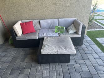 Rattan couch