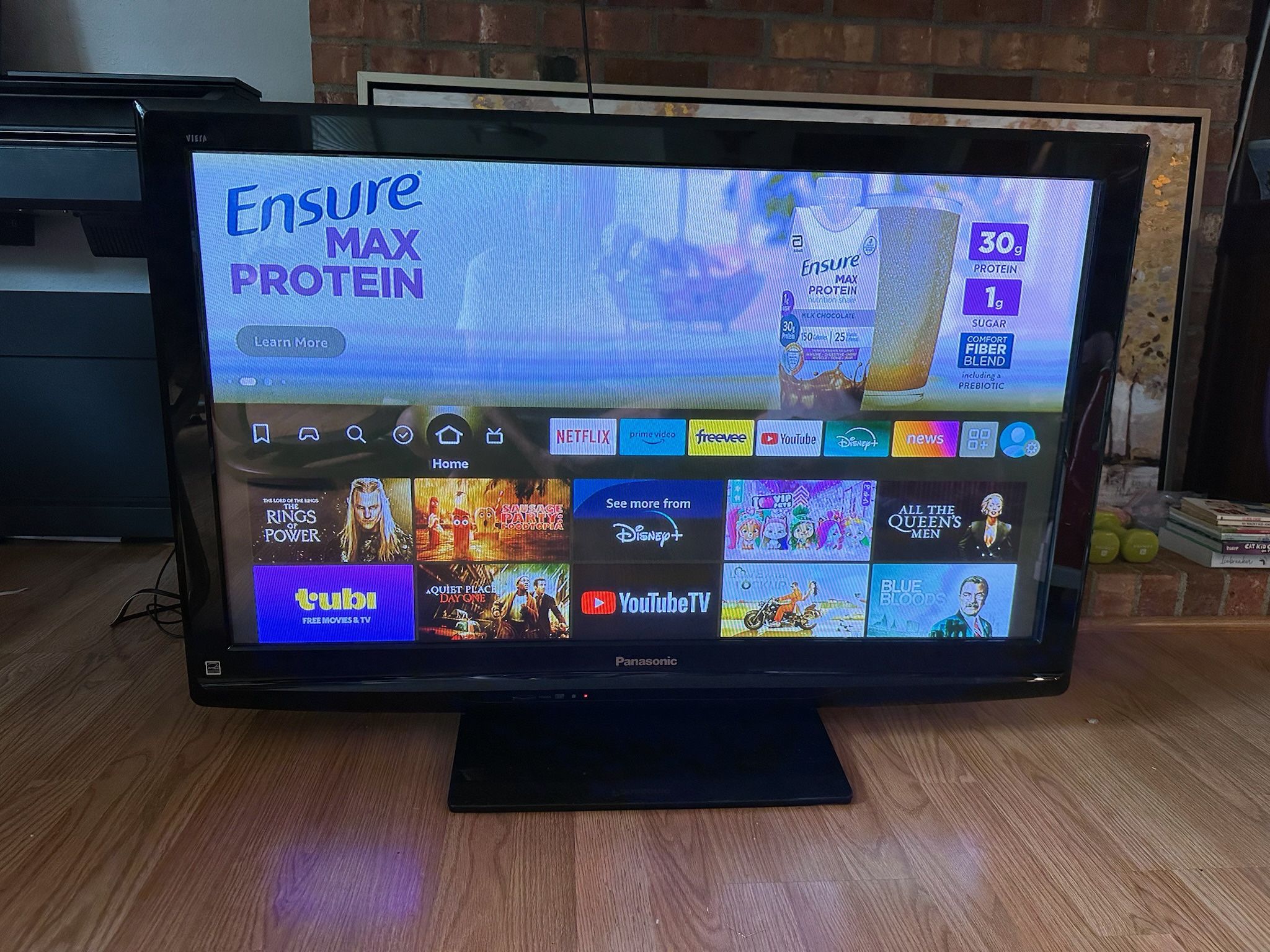 Panasonic HDTV 47" 1080p TV