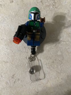 Starwars Disney Lego Mandalorian Badge Reel Id Holder