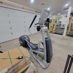 Precor EFX 883 Elliptical Cross Trainer