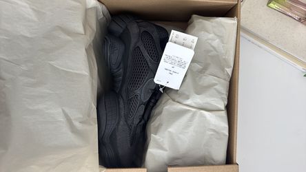 DS Yeezy 500 Utility Black Size 5.5