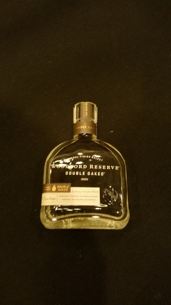Ashtray Woodford Reserve bourbon bottle FRONT