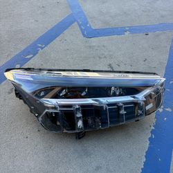 2021,2022,2023,2024,2025 Ford Mustang Mach-E Headlight/Foco Delantero Xenón Rh Passenger Oem Ask
