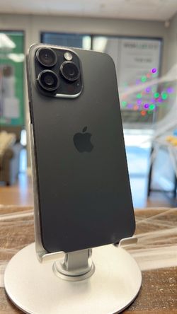 iPhone 15 pro max 1 tb unlocked - Black