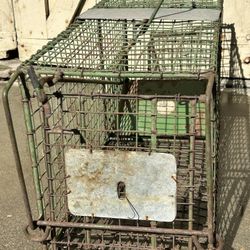 Vtg. Live Catch Cage 