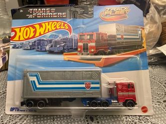 HotWheels Transformer Optimus Prime 1:64 Scale