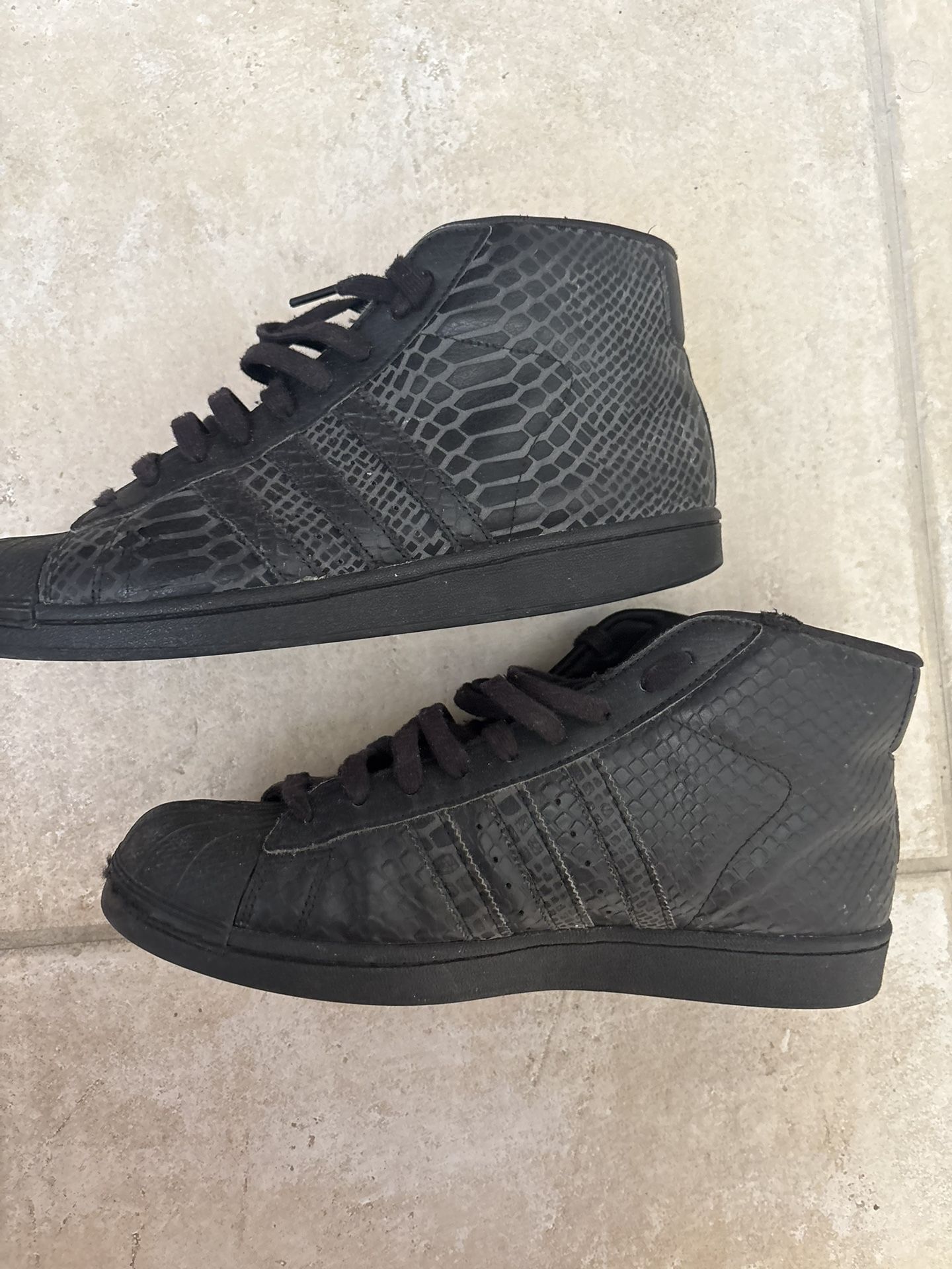 Men’s Adidas Sneakers