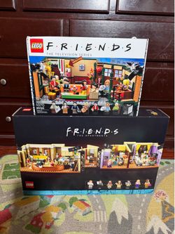 LEGO Friends Apartments & Central Perk