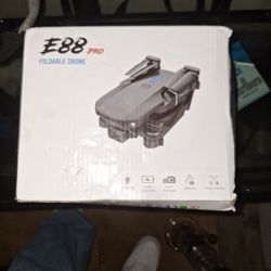   DRONE PRO DUAL CAM AND VIDEO/AUTO NAVIGATE W/2EXTRA BATT