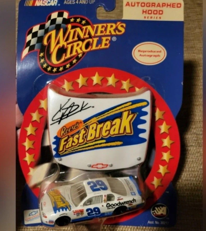 NASCAR Winner's Circle Autographed Hood #29 Kevin Harvick
